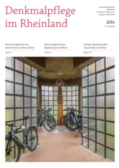 Titelbild der "Denkmalpflege im Rheinland" Heft 3/2024 mit Fahrrädern zwischen mit Glasbausteinen gemauerten Wänden